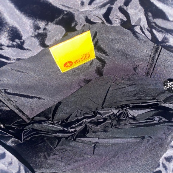 NWT Transversion Tote, Black Vinyl, Expandable Drawstring Top - Picture 5 of 10